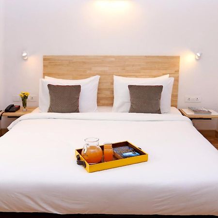 Oyo Townhouse 012 Kaushambi Metro Ghaziabad Hotell Eksteriør bilde