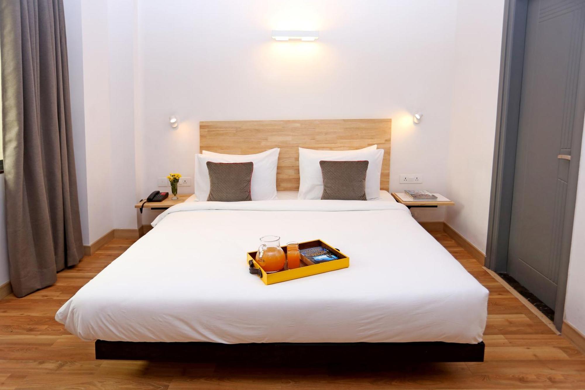Oyo Townhouse 012 Kaushambi Metro Ghaziabad Hotell Eksteriør bilde